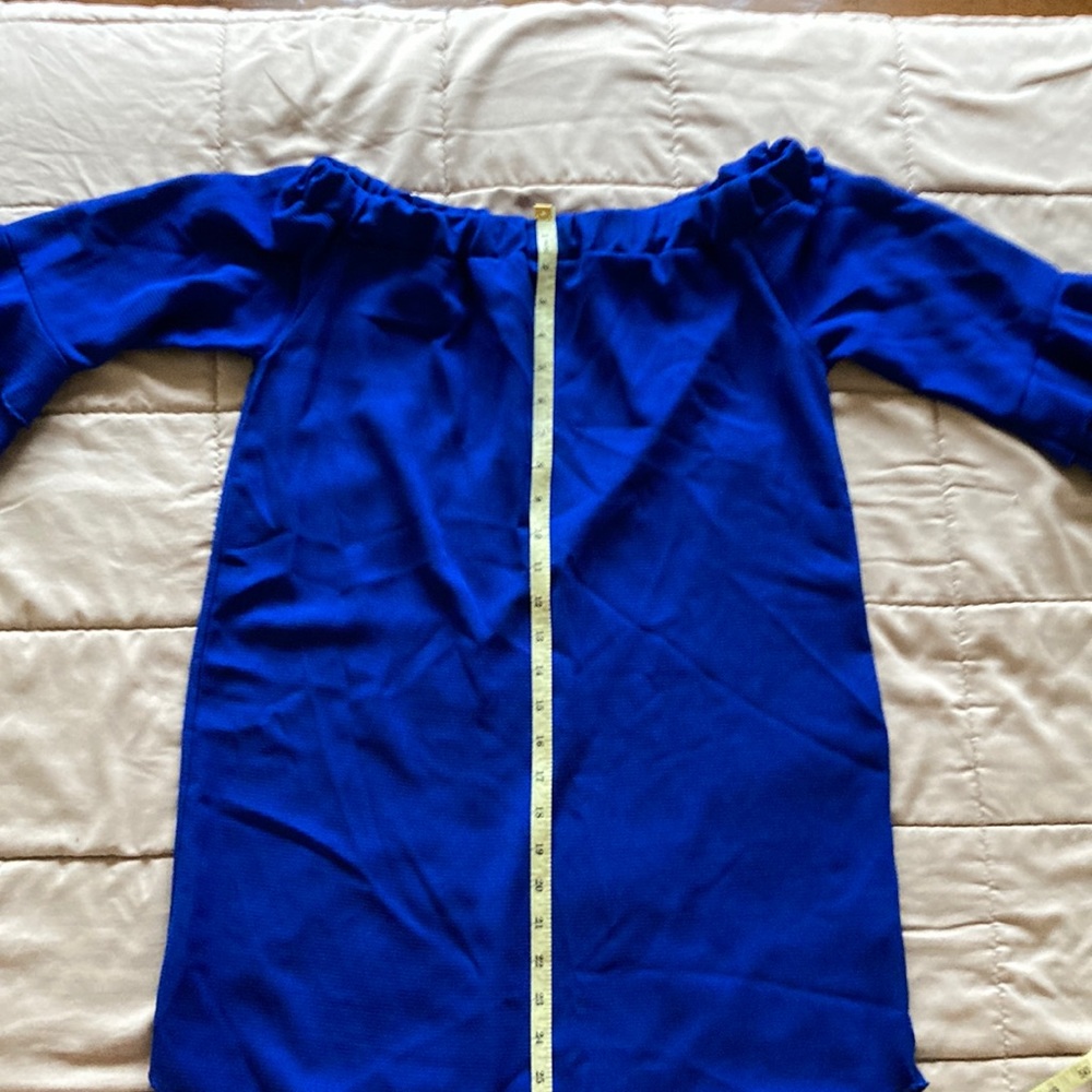 New Quiz small-medium blue long top with off the shoulder ruffle 3/4 sleeve.